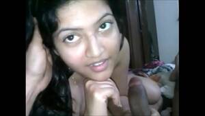 indian dick sucking mms - Nude Indian girl enjoying cock sucking - Indian blowjob