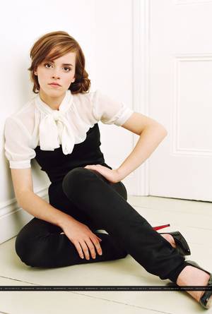 harry potter foot porn - 100 Beautiful Pictures of Emma Watson Throughout the Years This outfit  reminds me of one Audrey Hepburn wore and Emma wears it with as much style,  ...