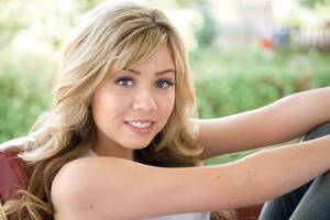 Jennette Mccurdy Hd Porn - Jennette McCurdy : r/ActressNewAndOld