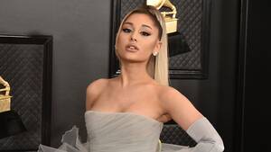 As Ariana Grande Porn Captions - Ariana Grande Shares Pics From the Set of Wicked With Co-Star Cynthia Erivo
