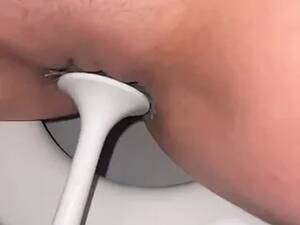 Brush - Free Toilet Brush Porn Videos (90) - Tubesafari.com