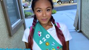 Girl Scouts Selling Cookies Porn - Little Squirtles â€“ Little Slutty Girl Scout Sells Cookies By Sucking and  Fucking Her Neighbor - 1080p, free 18 Years Old fuck video (Jul 26, 2020)