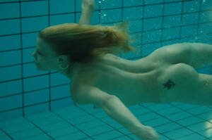 india girl nude underwater - Naked girls breath holding underwater pool - Adult top image .