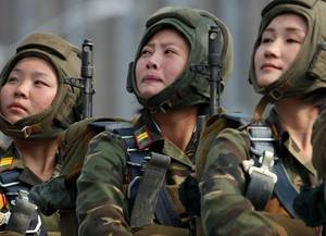 North Korea Army Porn - Female soldiers around the world bear arms for their native countries