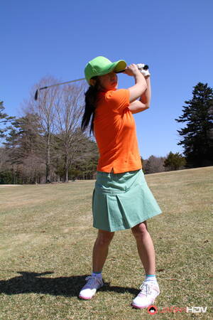 lpga upskirt no panties - Japanese golfer Nana Kunimi flashes no panty upskirt while lining up a putt  - PornPics.com