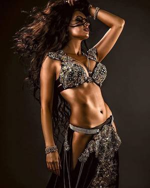 Arab Belly Dancer Natalia - Belly Dance Is My life (