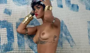 Biggest Tit Porn Star Minka And Rihanna - Rihanna - The Nip Slip