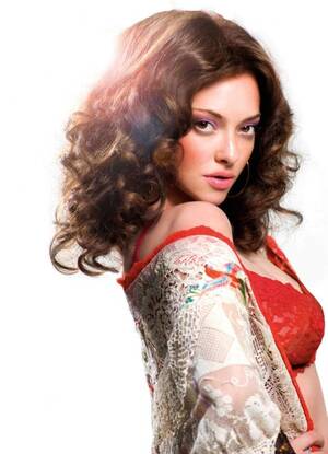 70s Porn Amanda Seyfried - Amanda Seyfried poses as 70s porn star in Lovelace movie poster | Metro News