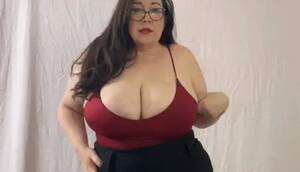 bbw deep cleavage - Bbw Cleavage Porn Videos (7) - FAPSTER