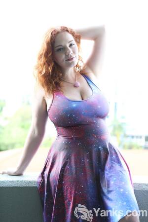 curvy and curly redhead - Chubby solo girl with curly red hair unleashes her incredible breasts -  PornPics.com