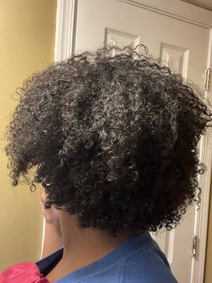 curly hair squeezes - My hair is so tangled from this week.. How can I make it last a week  without my getting to this state? : r/Naturalhair