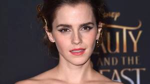 Lesbian Squirt Emma Watson - Harry Potter reunion blunder as confused fans spot Emma Roberts instead of Emma  Watson - Daily Star