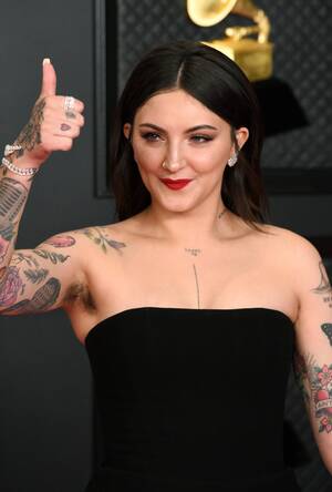 bbw fuck miley cyrus - 19 Celebrities Normalizing Armpit, Leg, and Other Body Hair | POPSUGAR  Beauty