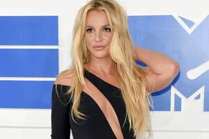 britney spears anal sex - Britney Spears Calls Out Paparazzi for Photos | Hypebae