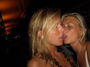 Jen Drunk Amateur Kissing Xxx - drunk girls kissing | MOTHERLESS.COM â„¢