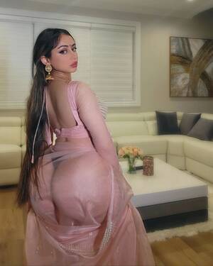 Ms Sexy Booty - Ms Sethii With Huge Booty In Sexy Saree