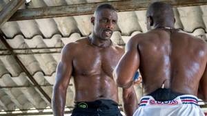 Church Mom Porn Stars - Movie Star Idris Elba Trains To Become A Professional Kickboxer & Takes On  His First Opponent