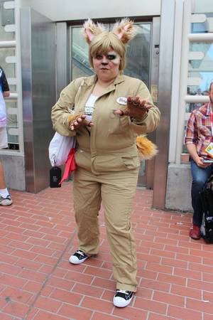 Comicon Cosplay Furry Porn - A furry Barf costume at Comic-Con