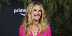 Julia Roberts Hardcore Porn - Julia Roberts Says Iconic Red Carpet Armpit Hair Wasn't a Statement