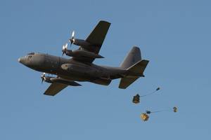 Airplane Nut Porn - Well done to all the men and women who are bringing relief to those trapped  and traumatised people!