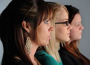 Marianna Taschinger Revenge Porn - From left, Hollie Toups, 32, Marianna Taschinger, 22, and Kelly Hinson