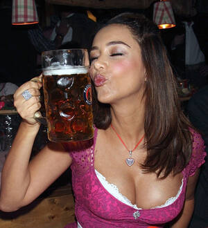 German Beer Girls Shaved Pussy - German Beer Girls Shaved Pussy | Sex Pictures Pass