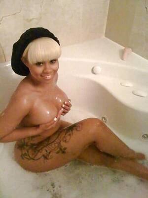 black girl nudes leaked - Sexy Black Women, Celebs & Pornstars - 16-Black-Chyna-Nude-Naked-Leaked  Foto Porno - EPORNER