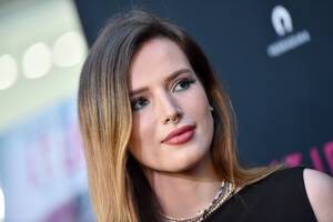 Bella Thorne Porn Captions 2016 - Bella Thorne Responds to Nude Photo Hack: \