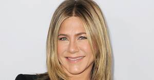 3d Celeb Porn Jennifer Aniston - Jennifer Aniston, 53, Wows With Yoga Splits In Spandex