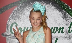 Dance Moms Jojo Siwa Porn - JoJo Bows: why are schools banning 'a symbol of believing-ness'â€‹? |  Children | The Guardian