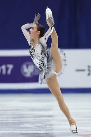 Ice Dancing - Zagitova shines, Bjoergen makes history