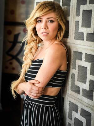 Jennette Mccurdy Hardcore Porn - iCarly's Jennette McCurdy on Her Painful Battle with Anorexia and Bulimia