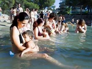 lactating voyeur - Promoting Breastfeeding â€“ The Mallorca Photo Blog