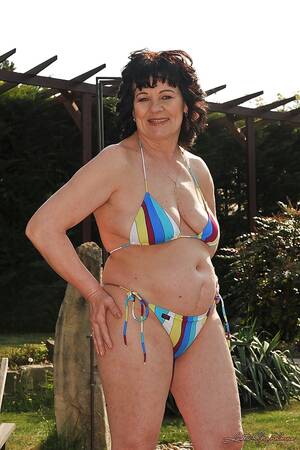 chubby bikini granny - Hungarian Chubby Bikini - YOUX.XXX