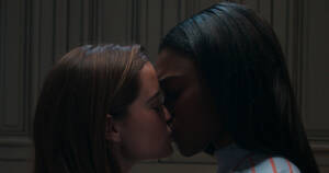 asian forced lesbian - Cal and Jules Kisses in 'First Kill' - Netflix Tudum