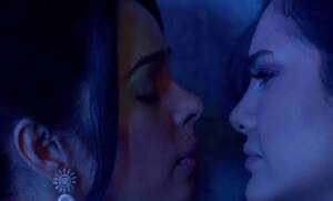 Esha Porn - In this webseries, Esha Gupta broke all the shame, gave such scenes in bed  with Mallika - People News Chronicle