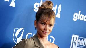 Halle Berry Pussy Spread Porn - Halle Berry Pulls Out of Transgender Film Role After Backlash : r/movies