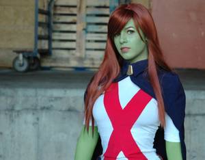 Cosplay Miss Martian Porn - Miss Martian #cosplay by seraphatonin