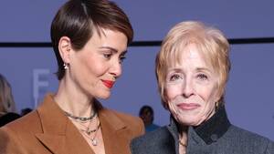 Holland Taylor Having Sex - Watch Sarah Paulson Gush About Her Wise and Witty Girlfriend, Holland Taylor