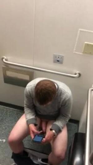 huge penis spy - SPYING MEN IN THE TOILET WITH HUGE DICK - ThisVid.com