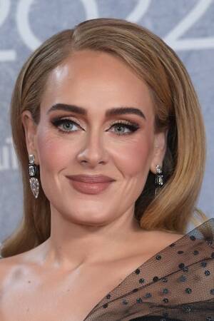 Adele - You Look Like A Movie: 14 Of Adele's Best Beauty Looks | British Vogue