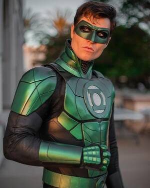 Green Lantern Cosplay Porn - Cosplay] Green Lantern by Caleb Weeks : r/DCcomics