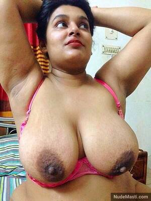 huge muslim boobs - Desi big boobs muslim milf nude photos - Very hot Indian porn pics