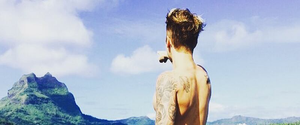 justin bieber naked beach videos - Justin Bieber posts naked photo via social media