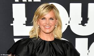 Gretchen Carlson Anal Sex - Megyn Kelly, Greta Van Susteren, Gretchen Carlson and others demand 'sexual  misconduct' probe at NBC | Daily Mail Online