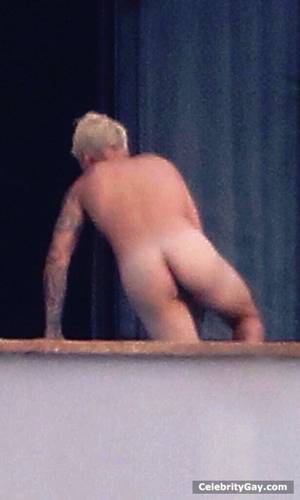 justin bieber naked beach videos - 