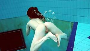 college underwater nude - Latest Underwater videos - Croco Tube