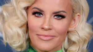 Jenny Mccarthy Sex Tape Porn - For Every Time Jenny McCarthy Has Been Controversial, This Moment Stands  Above The Rest