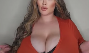 Adult Porn Large Breasts Cleavage - Woman with large breasts due to condition makes $313K on OnlyFans - Talker