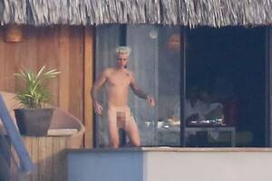 justin nude - Justin Bieber fully NAKED in the revealing photographs which broke the  internet - Irish Mirror Online